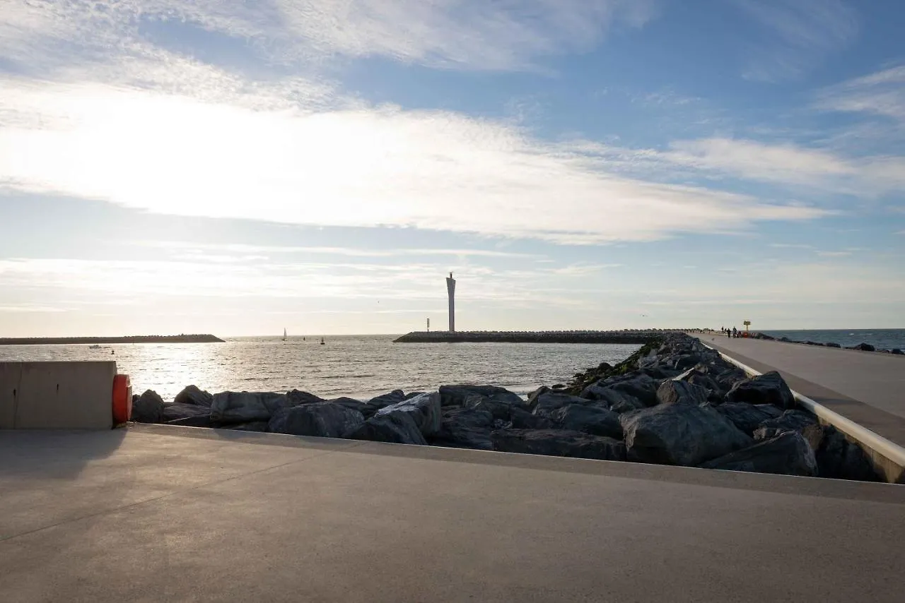 Ostend Port Side Incl Parking Appartamento